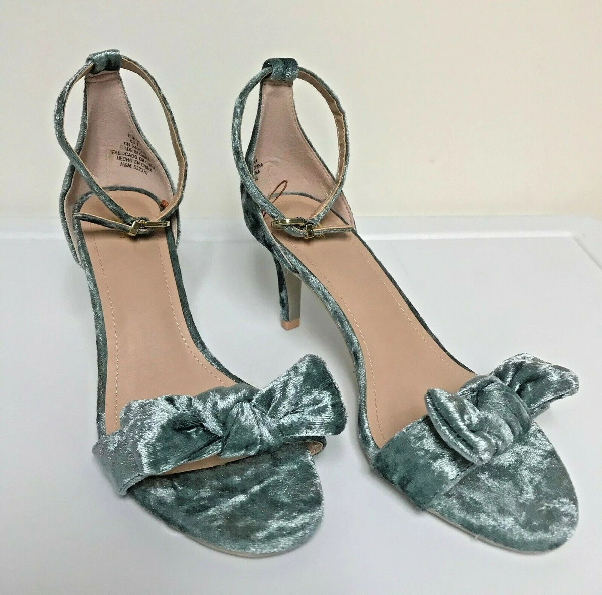 H and top m heels