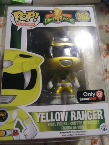 Funko Pop Power Rangers Yellow Ranger Metallic Game Stop Exclusive w/protector