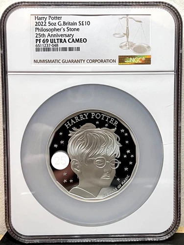 2022 Great Britain £10 Harry Potter 25th Ann. 5 oz Silver Coin - NGC PF 69 UCAM