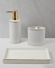 Decor Studio Avery Ceramic 3-Pc. Glass Gift-Boxed Bath Accessory Set  60