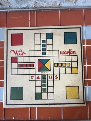 Bauhaus Brettspiel Mensch Ärgere dich Nicht Rauswerfer Art Deco Wir werfen Raus
