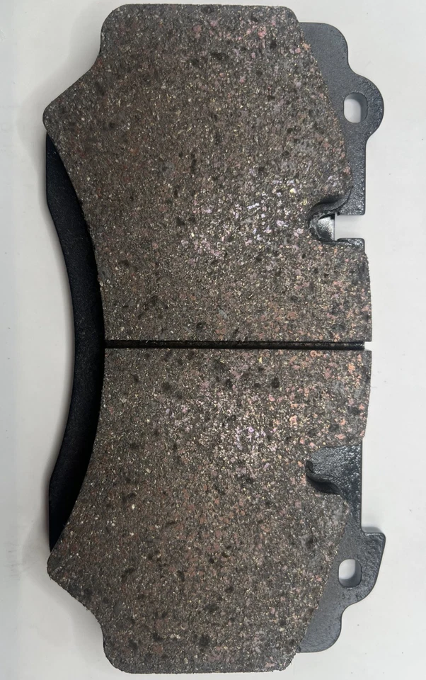 Pastillas de freno delanteras Aston Martin Vanquish Foto 2 de 4