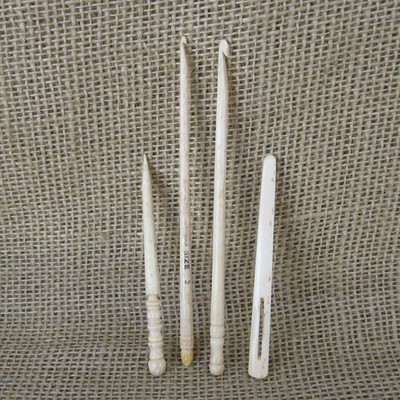Lot of 4 Antique BONE CROCHET Items ~ 2 Hooks,1 Awl & 1 Needle ~ Bovine