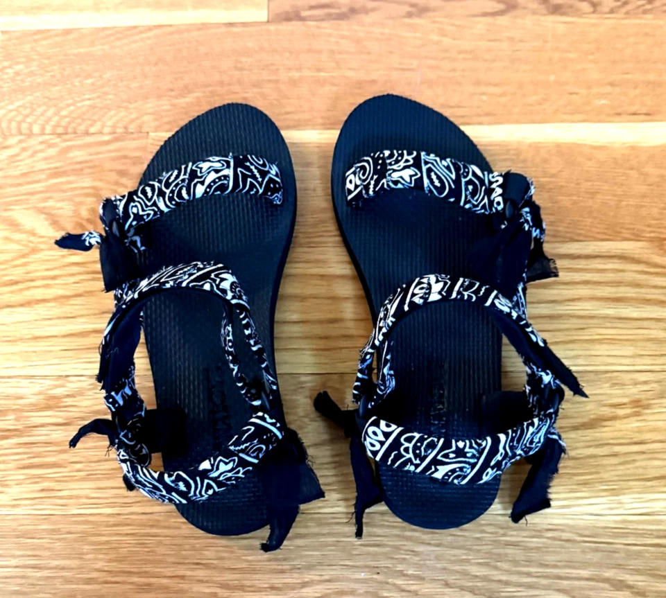 Arizona Love Trekky Black Bandana Platform Sandals Size 40/US 9-9.5 - Image 2 of 4