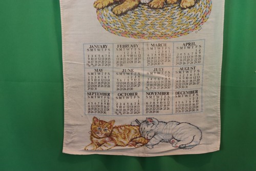 Vintage Calendar Cloth Kitchen 1983 Puppies and Kittens 16 x 24 inches - Picture 3 of 3