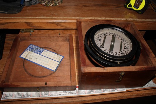 VINTAGE MARITIME POLARIS M.C. CO. FLOATING COMPASS IN WOODEN BOX - 第 1/20 張圖片