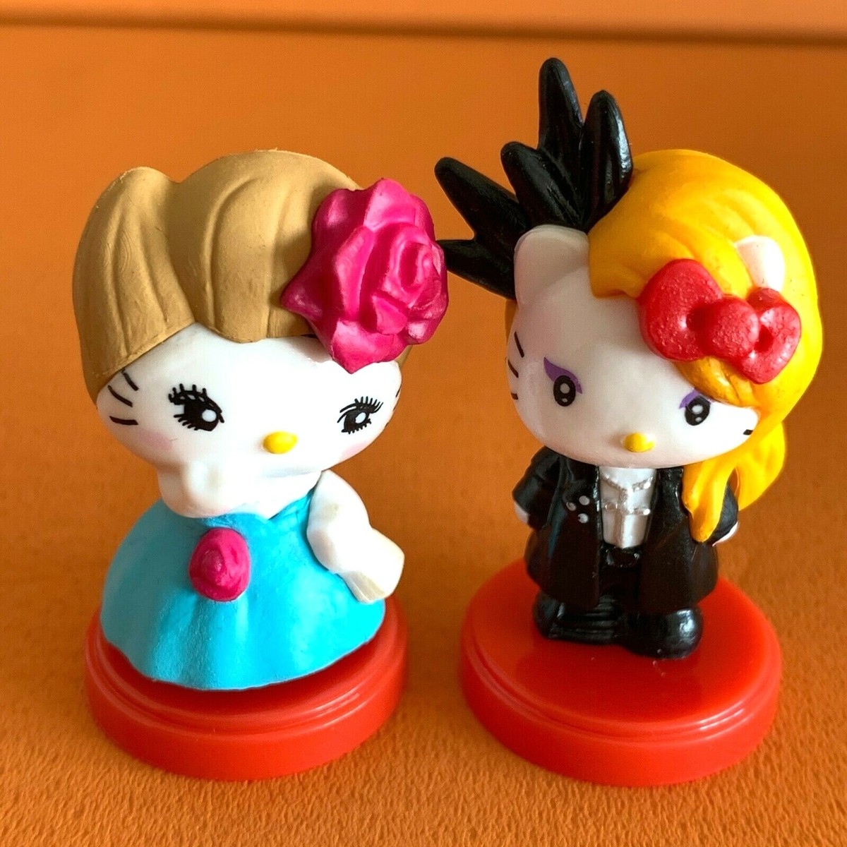Hello Kitty Choco Egg Yoshiki Lady Devi Kitty Set Mini