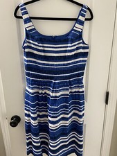 Nine West Pleated Knee Length Fit and Flare dress A line with pockets Size 10