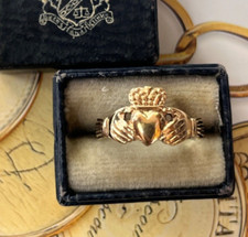 Vintage 9K Yellow Gold Claddagh Ring, Fade Ring