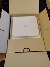 Ubiquiti Unifi Cloud Gateway Max 512GB (UCG-Max) Network Router