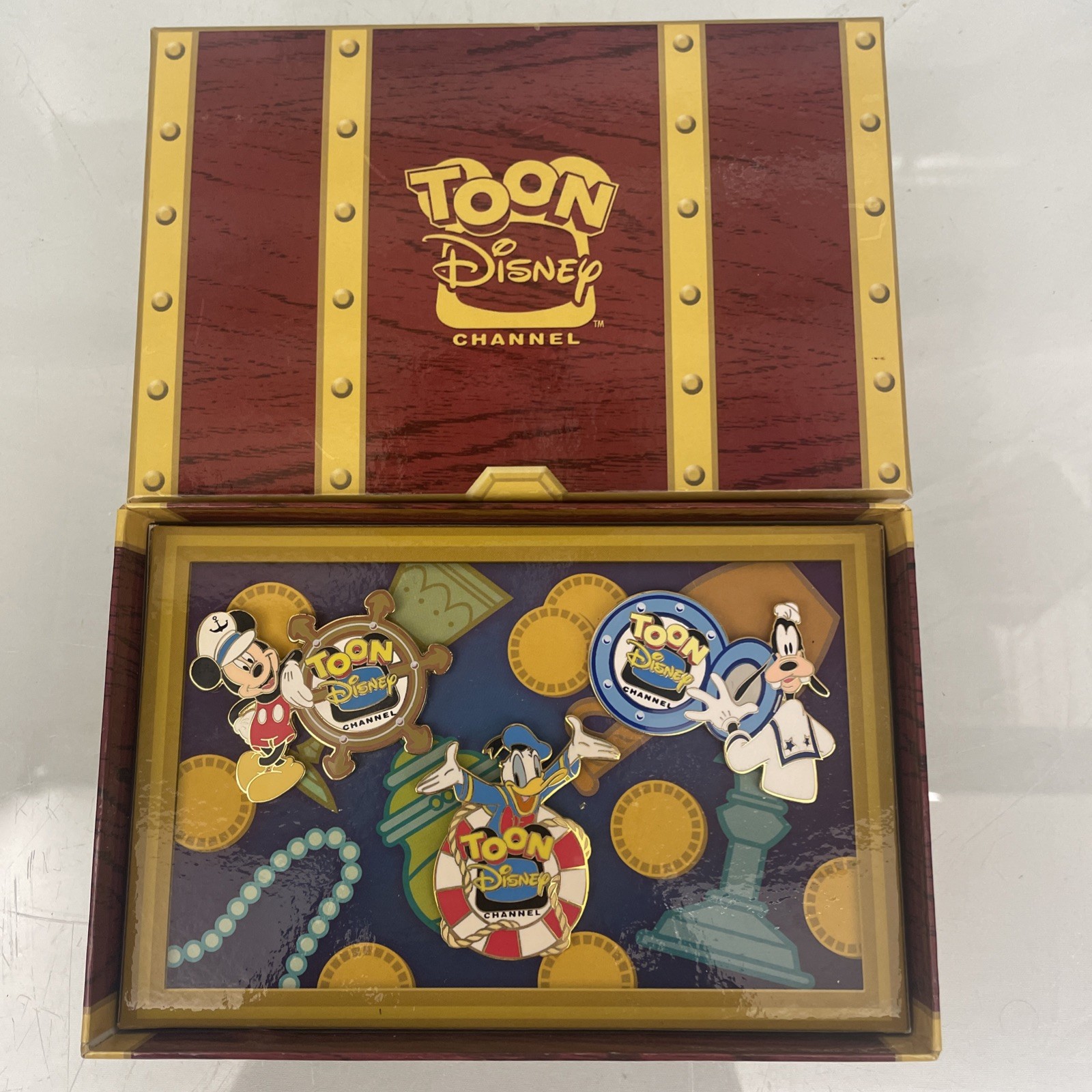 Disney Toon Channel Mickey Donald Goofy Pin Set Nautical Theme Treasure Chest