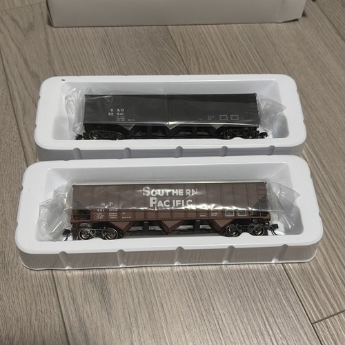 DOS NUEVOS HO Life-Like Southern Pacific 481082 vagones de carga B&O 82541 | Condition: New