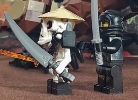 LEGO NINJAGO The Golden Weapons 2011: Earth Dragon Defense (#2509) Complete Nice
