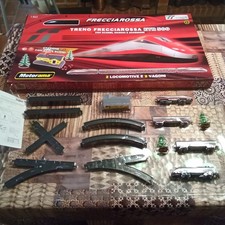 FRECCIA ROSSA  ETR 500 MOTORAMA  STAZIONI CON LUCI E SUONI 2 LOCOMOTIVE 2 VAGONI
