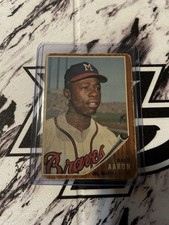 1962 Topps Hank Aaron #320 Milwaukee Braves Major League Baseball Card
