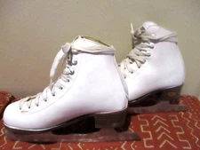 Riedell Figure Skates Size 2