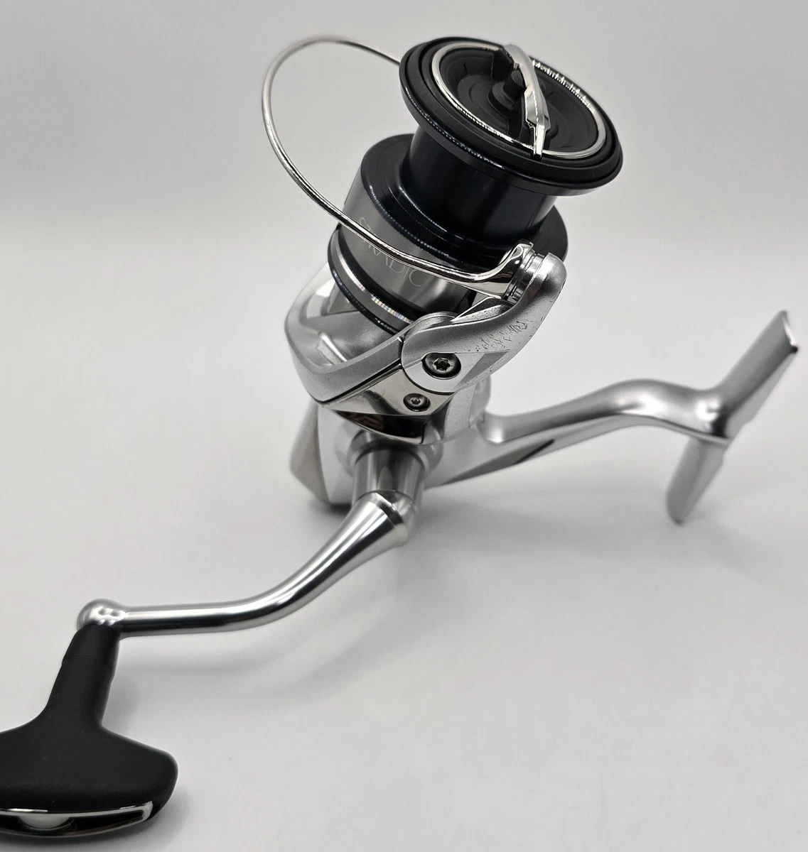 Moulinet De Pêche Shimano Stradic C3000HG - Ratio 5.8, Frein 9 - Pour Mer - Neuf Du Japon