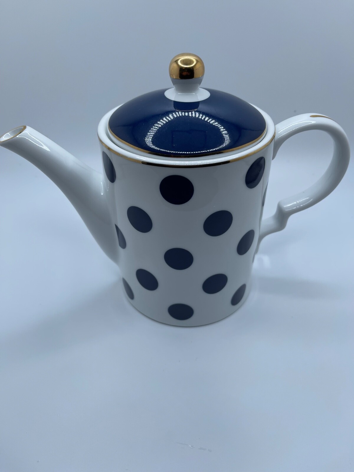 Grace's Teaware White & Blue polka dot gold rim