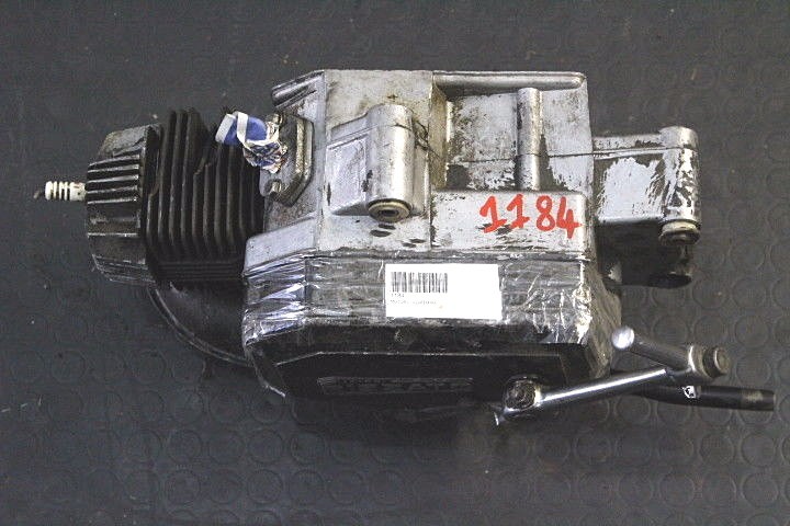 MOTORE RIZZATO 50 SENZA STATORE E VOLANO FERMO DA TEMPO PER