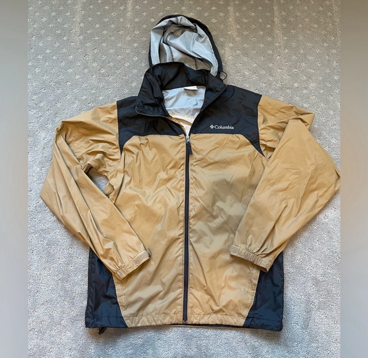 Columbia Brown and Black Water Resistant Jacket Men’s Size Small