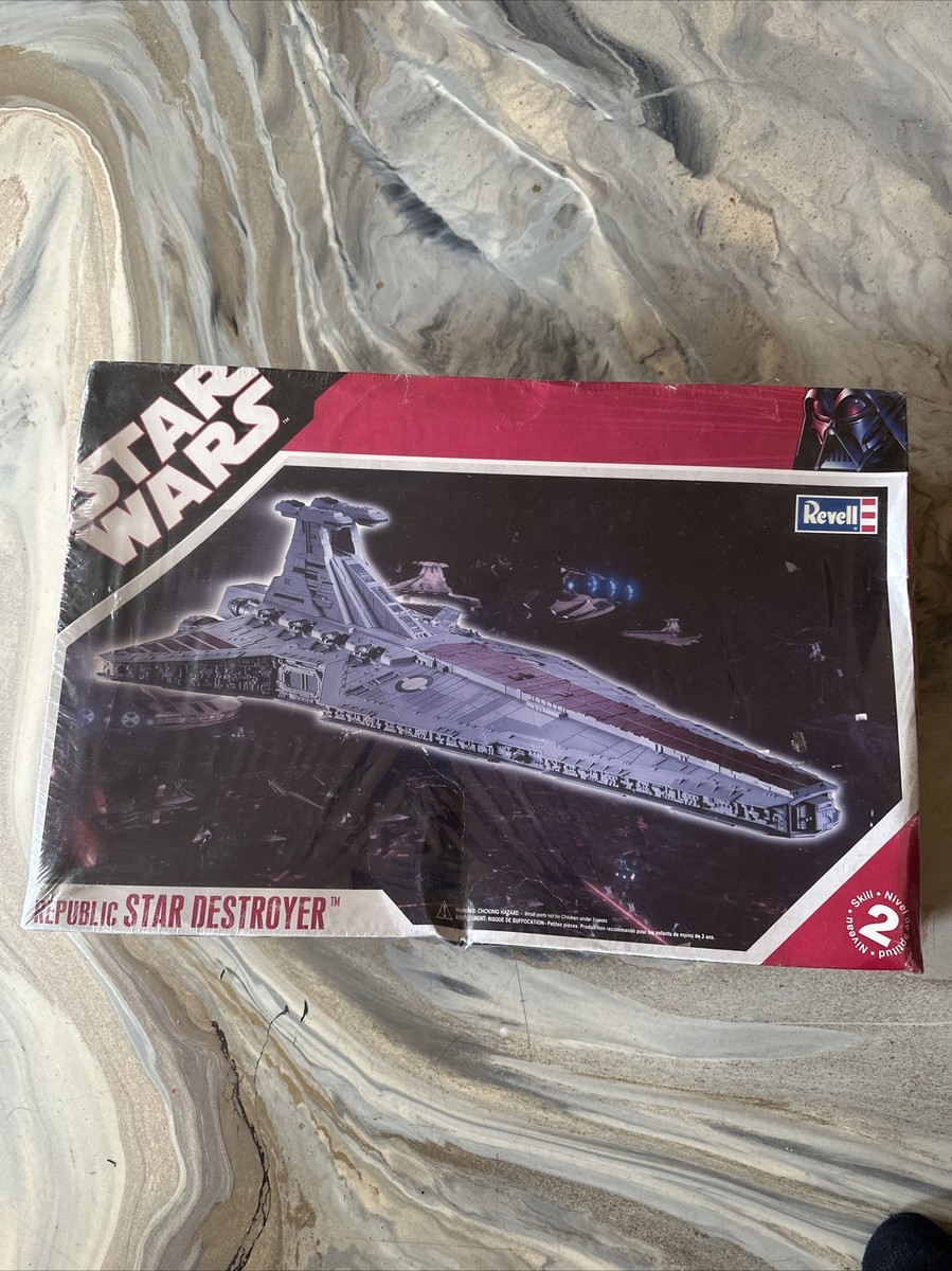 STAR WARS REPUBLIC STAR DESTROYER 85-6445 Revell Model Kit 2008