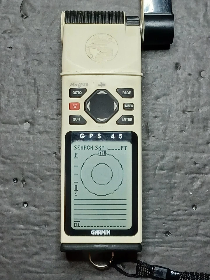 GARMIN MARINE GPS 45 PERSONAL NAVIGATOR - MOBILE HIKING BIKING GEOCACHING - Image 3 of 4