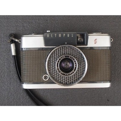 Olympus PEN-EE Half Camera 30mm f2.8 Lens Retro