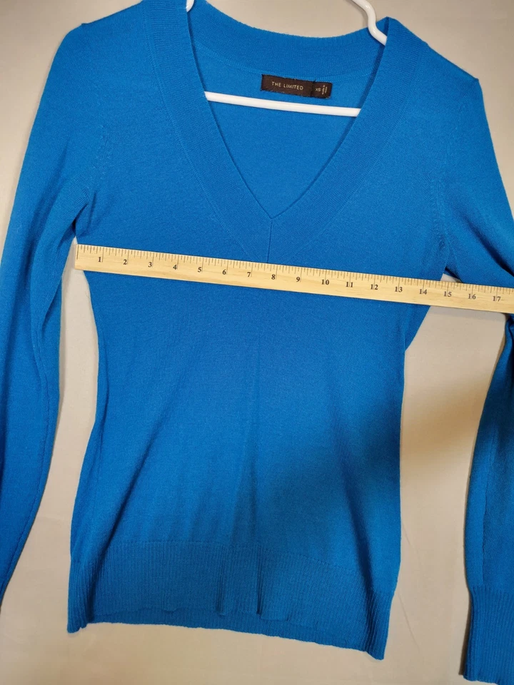 Suéter para mujer The Limited XS mezcla de lana merino azul ligero cuello en V preppy Foto 3 de 4