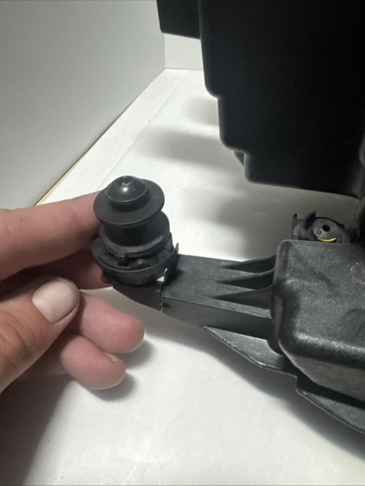 Faro reflector LED conductor Volkswagen Jetta 2025 LH pieza OEM #17A.941.059 Foto 2 de 4