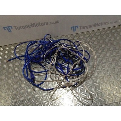 Nissan Gt-R R35 Skyline 2009 Aftermarket Sound System Wiring With RCA's
