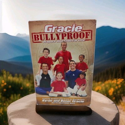 「Gracie BULLYPROOF」グレイシー柔術子供向けDVD 11枚セット Gracie Jiu-Jitsu BullyProof 11 DVD Set - Lessons w/Box and