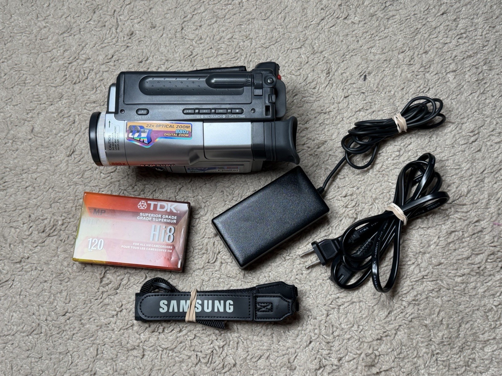 Samsung SCL700 Hi 8 Camcorder, OEM Power Cord/sealed Tape, C