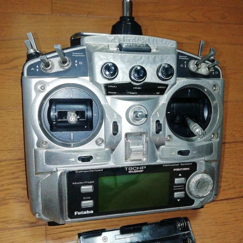 Futaba T9chp Super Transmitter Receiver Set 9-channel Rc Radio Control System - Image 4 of 4