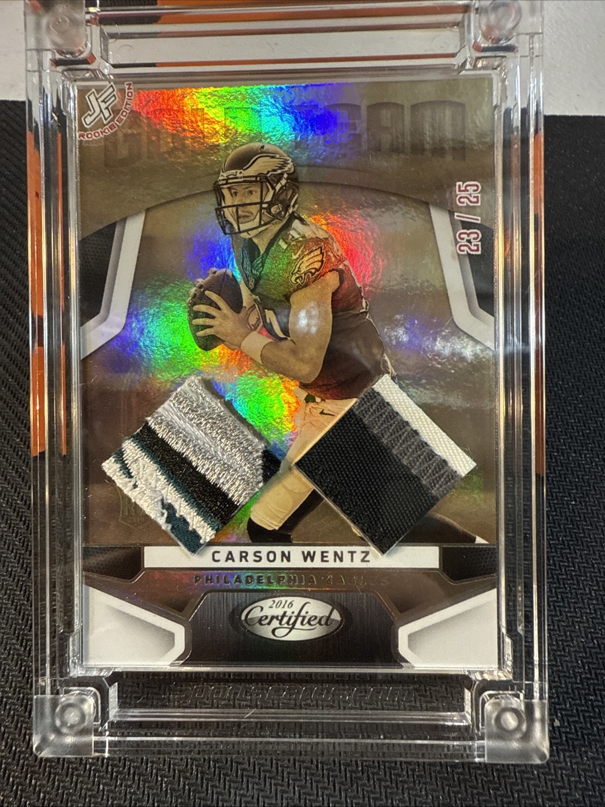 Carson Wentz Panini Certified Gold Team #17 Mirror Red