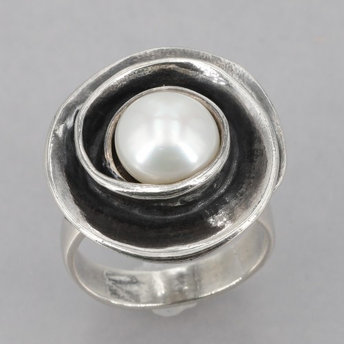 Retired Silpada Sterling Silver LILY PEARL Layered Petals Flower Ring R2121 Sz 7