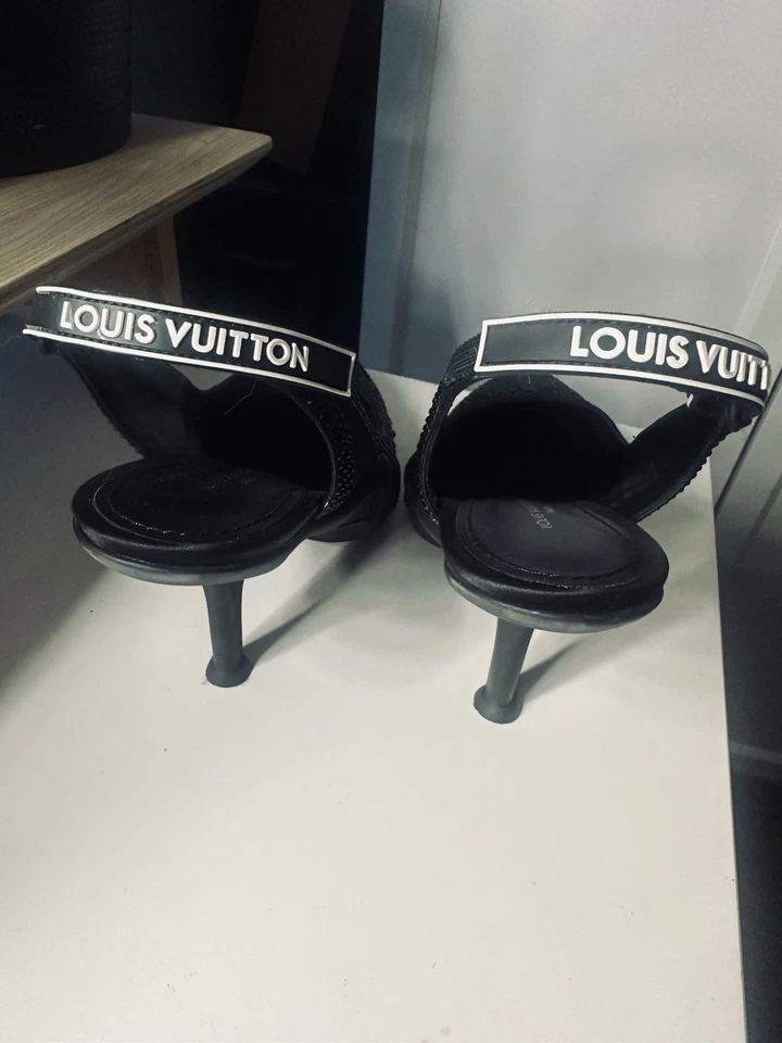 Sapatos femininos Louis Vuitton LV Archlight Sparkle Slingback tamanho 39 - Imagem 4 de 4