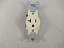 NOS Leviton Single Receptacle Outlet 20 Amp 250 Volt Side Wire Ivory Spec. Grade