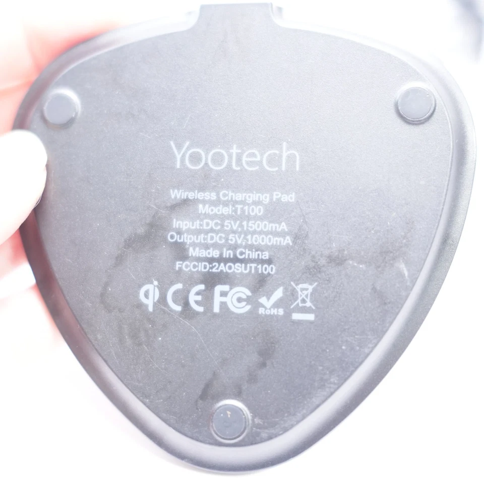 Almofada de carregamento sem fio Yootech T100 preta universal micro-USB com certificação Qi - Imagem 3 de 4