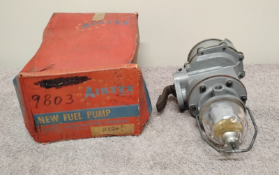 NOS ( New Old Stock ) MECHANICAL FUEL PUMP AIRTEX 9803. ( 00 )