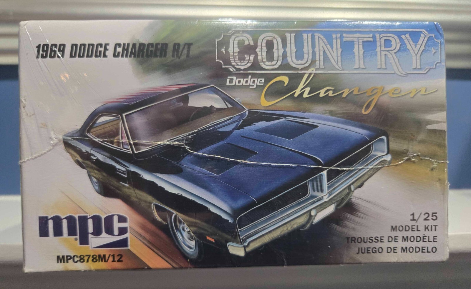 MPC 1969 Dodge Country Charger R/T 1:25 Scale Model Kit MPC878M ...
