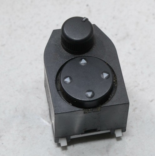 AUDI A4 B5 Avant Kombi Bj 2000 Schalter spiegel Verstellung #71981-F19