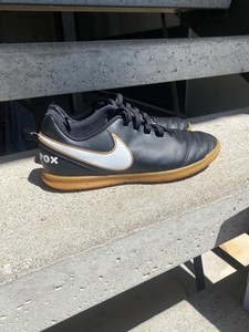 nike tiempo youth indoor soccer shoes