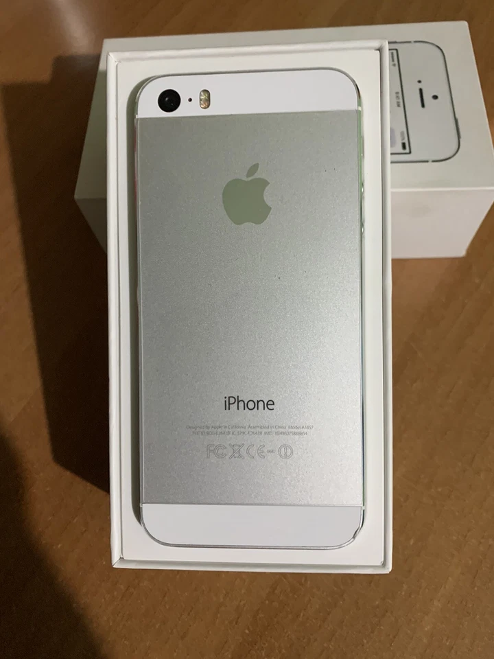 Apple iPhone 5s - 16gb - Argento (Sbloccato) - Immagine 2 di 4