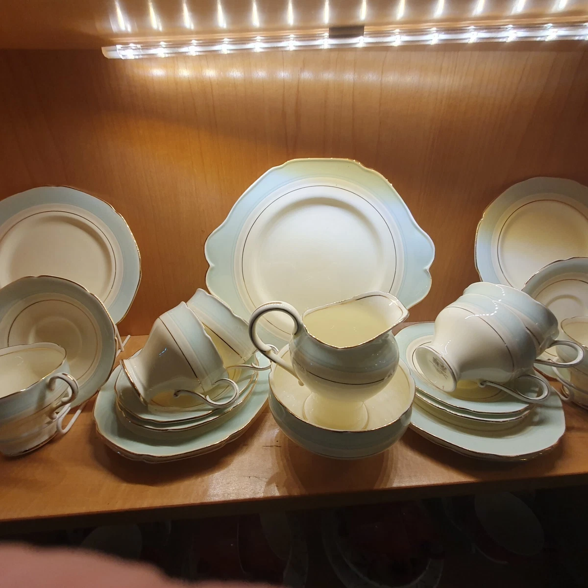 Paragon top tea set