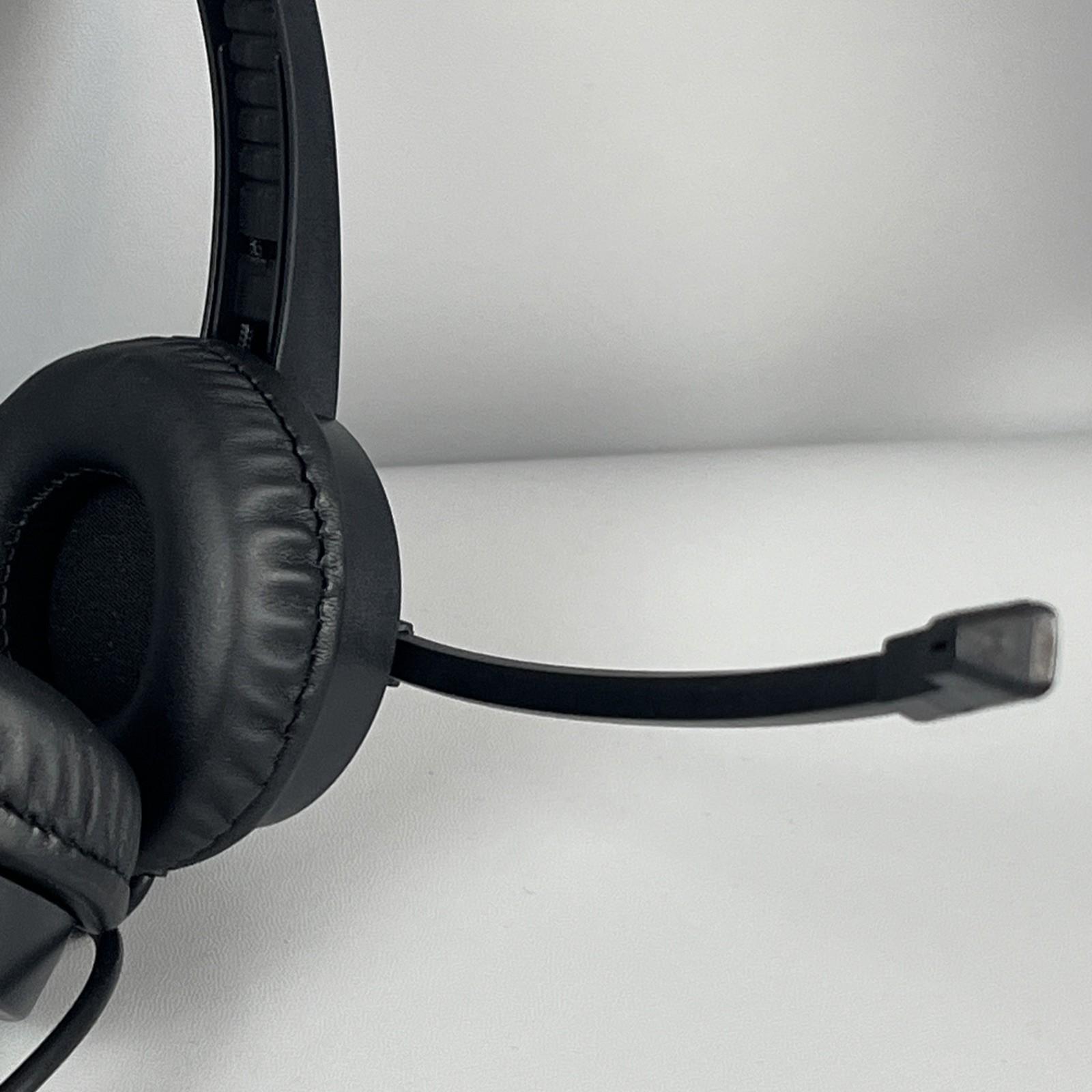 3.5mm Headset Headphone With Microphone For PC Computer Call / Call Center