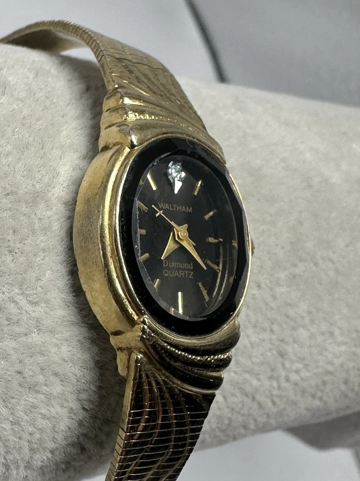 Waltham Diamond W050-007 Nova Bateria Relógio Feminino 19MM 6" Vintage Tom Dourado K34 - Imagem 3 de 4