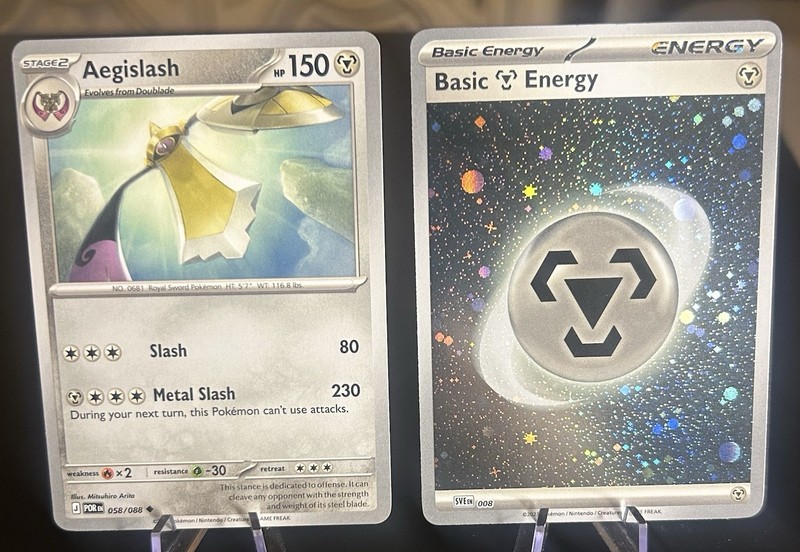 Pokémon TCG Aegislash + Basic Metal Energy Lot 2 058/088 008 English Holo Promo