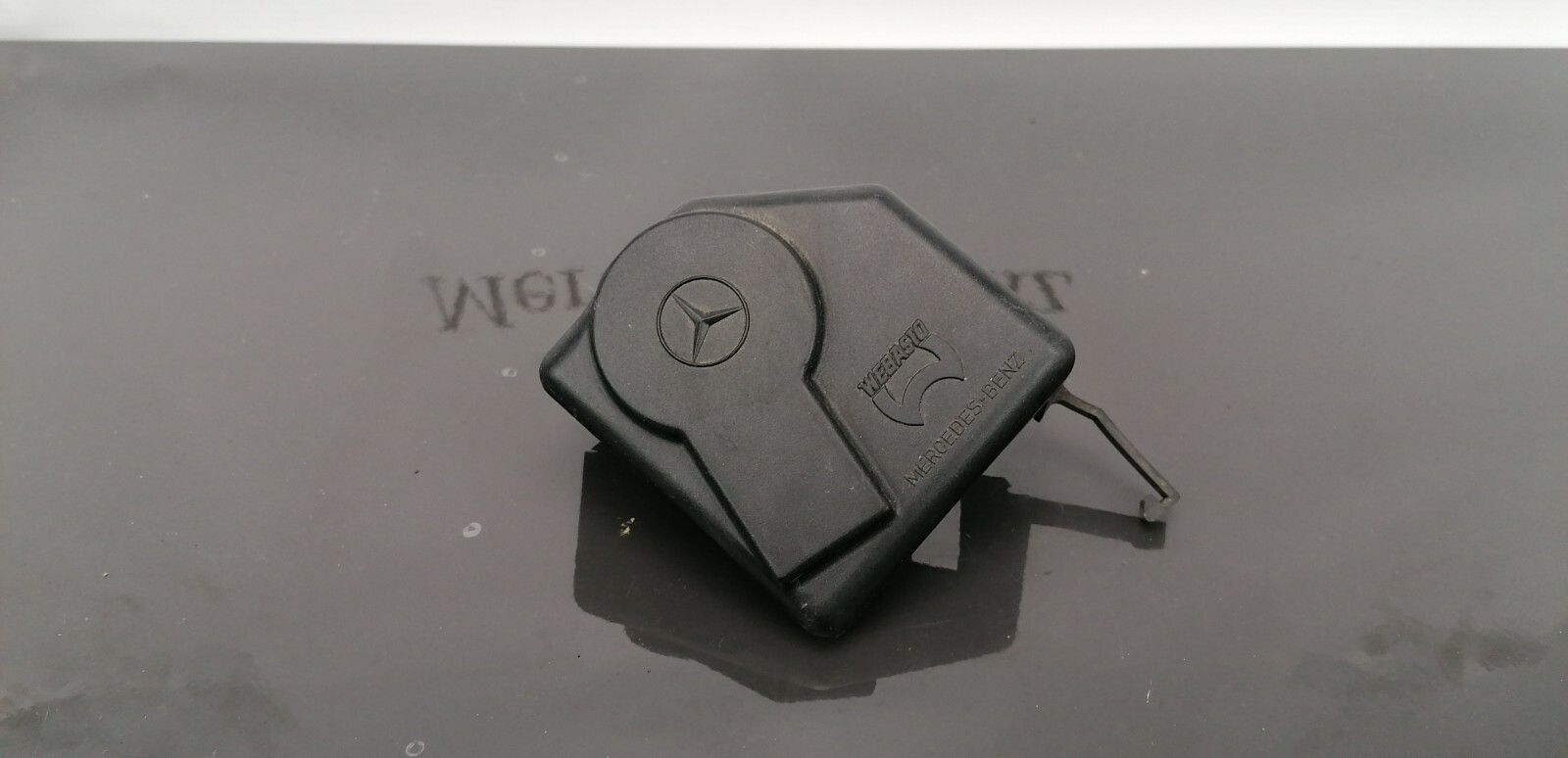 Original Mercedes W124 Sunroof Sun Roof Sliding Roof Drive Motor Cover