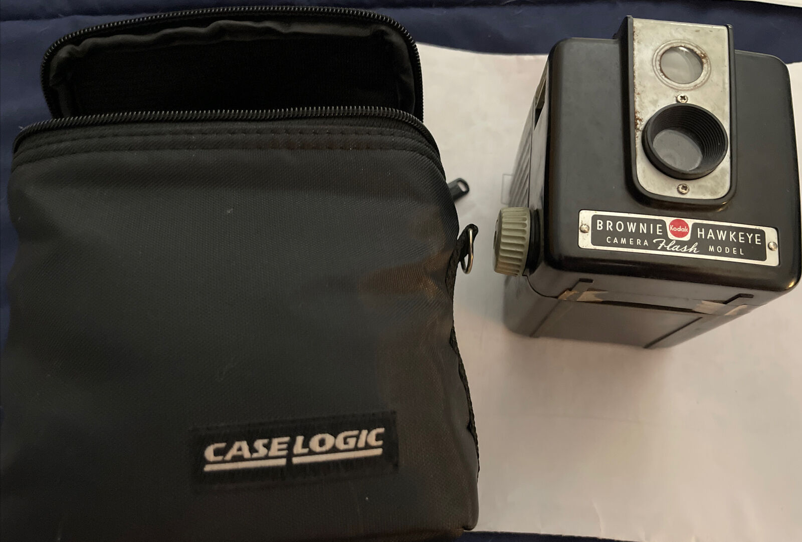 Vintage Max 67% OFF Max 76% OFF Kodak Brownie Hawkeye Flash Model With Case Camera