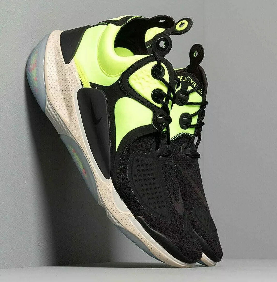 Nike bead hotsell running shoes